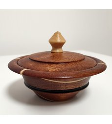 Dřevěná miska z mahagonového dřeva s víčkem